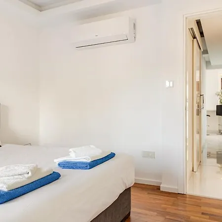 דירה Beachfront Luxury לימסול