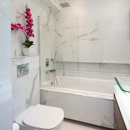 Beachfront Luxury לימסול