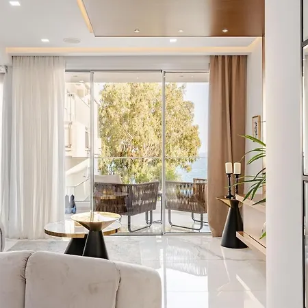 דירה Beachfront Luxury לימסול