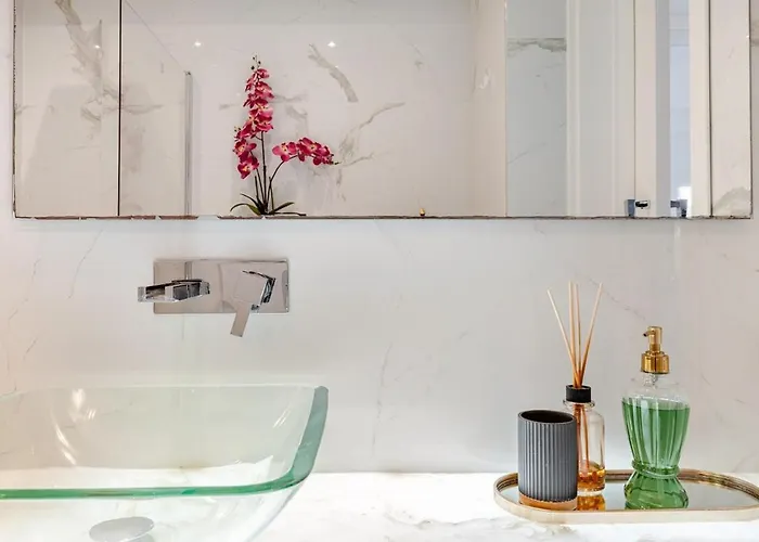 Beachfront Luxury * ليماسول